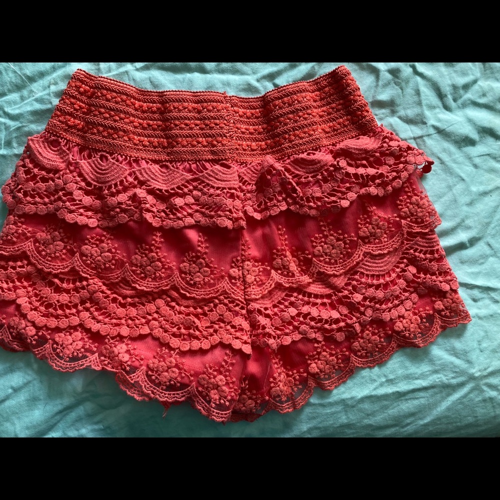 Shorts - Picture 2 of 3